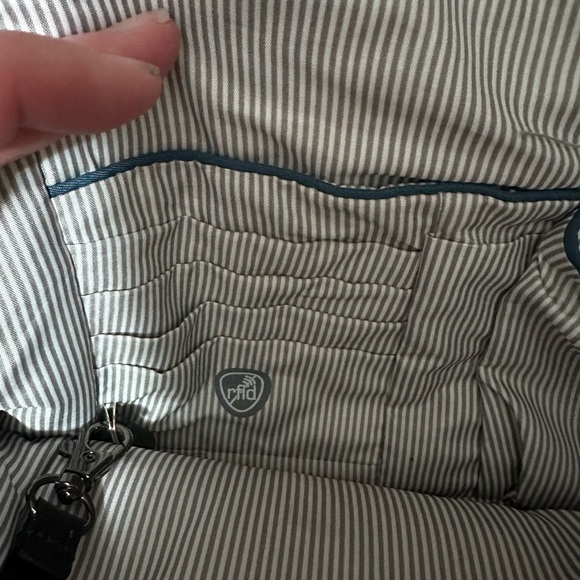 Travelon Anti-theft Stylish Blue Backpack for Women Travel - Picture 4 of 6